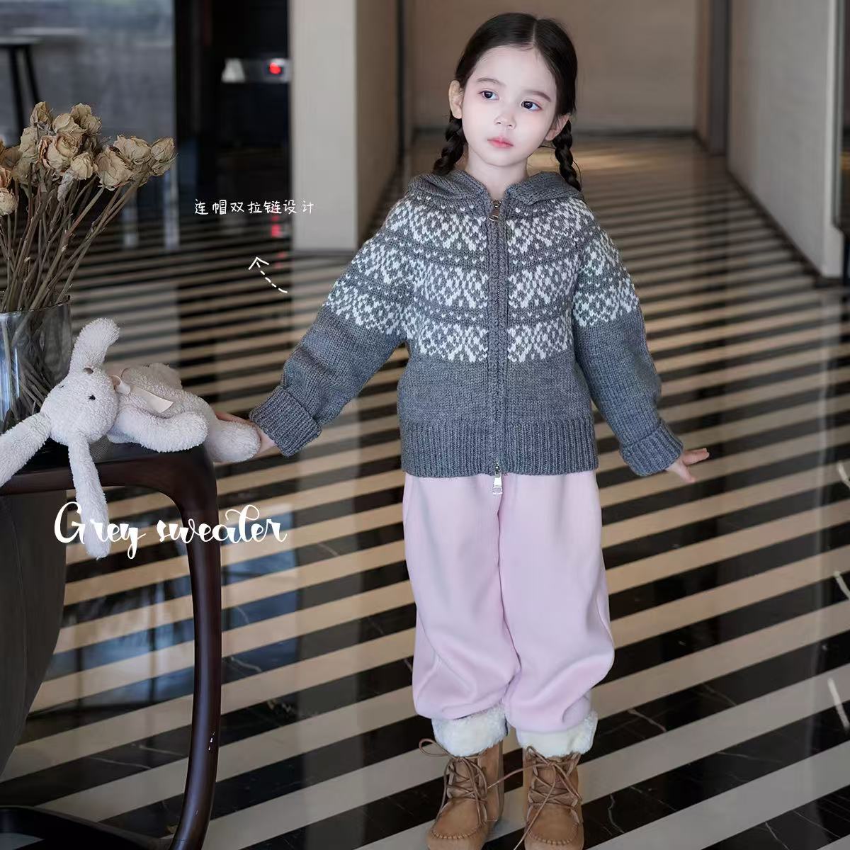 AnnieGirl秋冬新款女童韩版毛衣费尔岛宝宝休闲开衫外套2025秋款