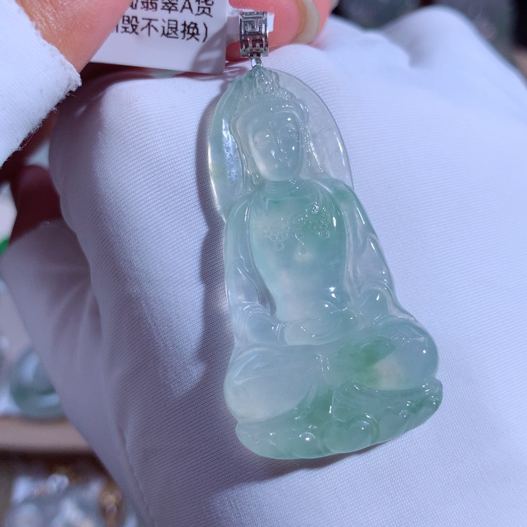 翡翠颈饰18K金镶嵌观音