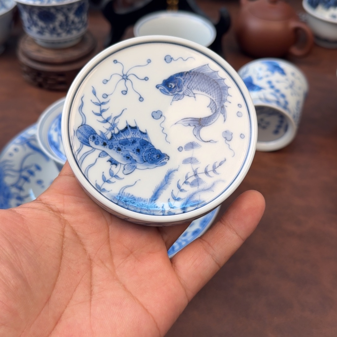 万***福陶摆件鱼藻盖置手绘