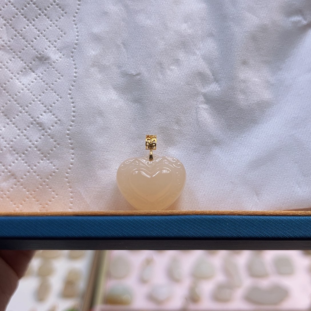 和田玉18K金镶嵌吊坠(不含链)