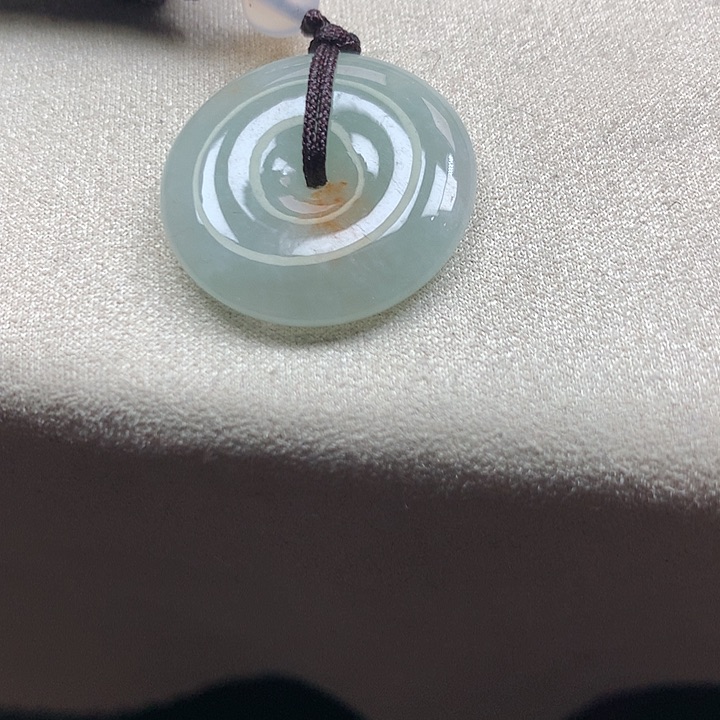 翡翠颈饰未镶嵌吊坠