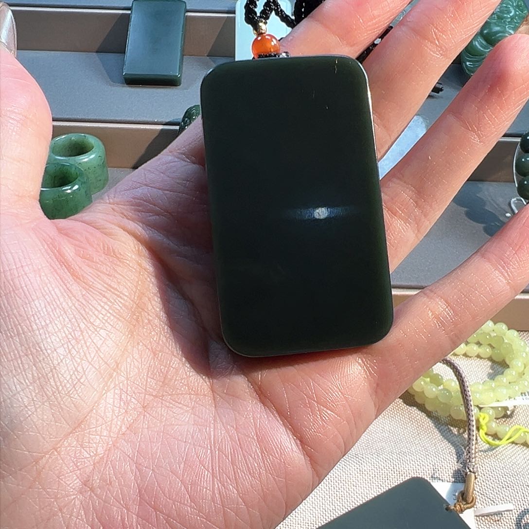 和田玉吊坠(不含链)未镶嵌