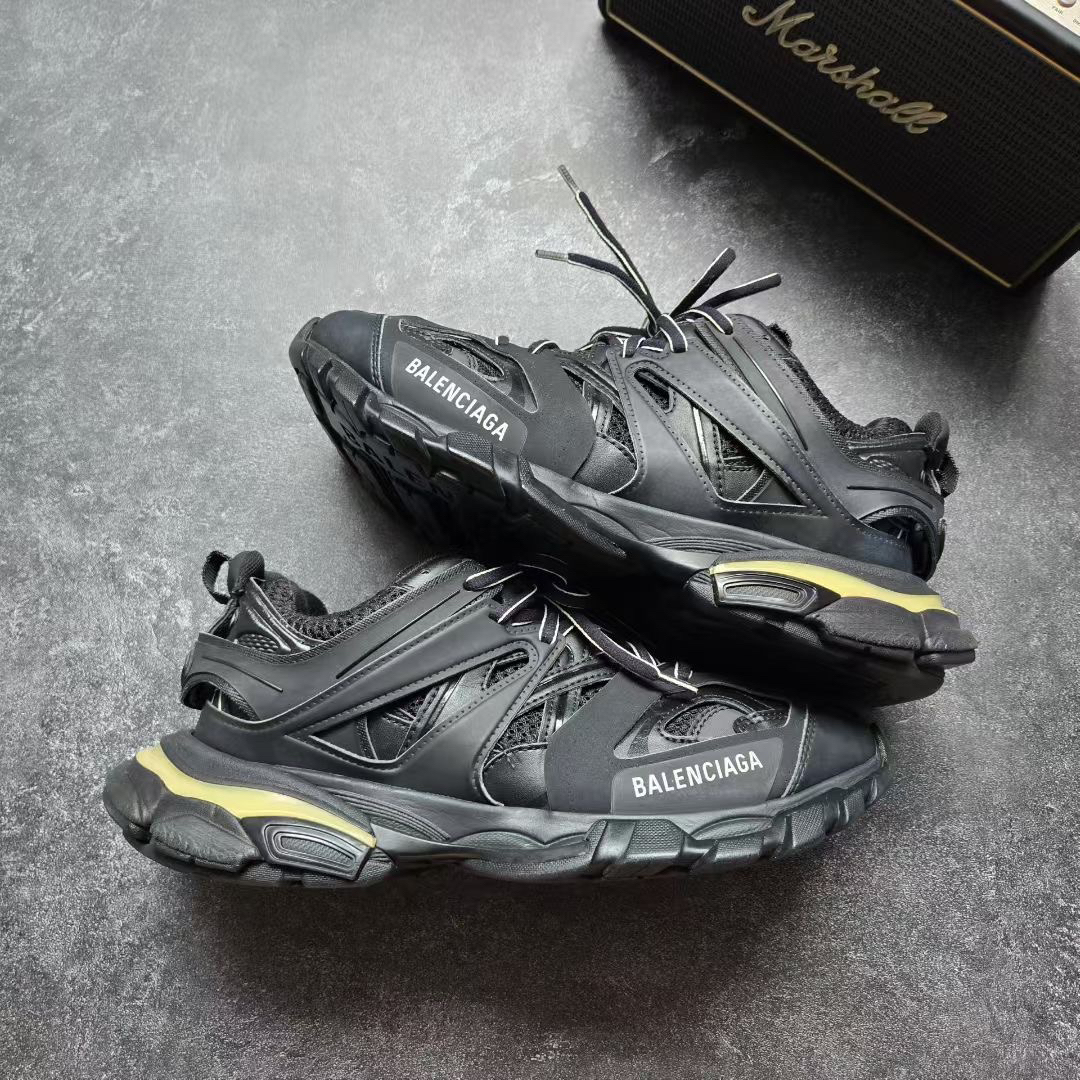 95新 Balenciaga/巴黎世家 40码TRACK LED 黑 鞋 灯光功能完好