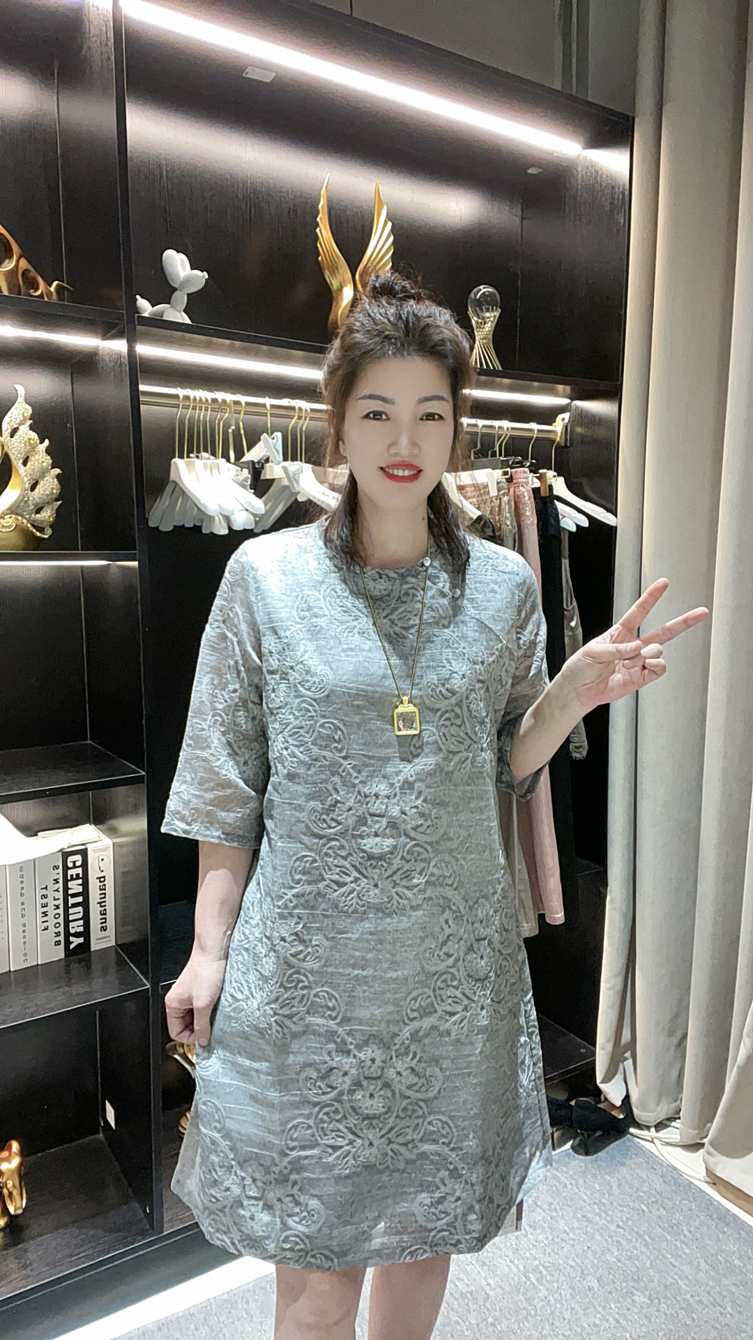 2025夏季网红新款国风连衣裙女高级感重工刺绣A款遮肉显瘦