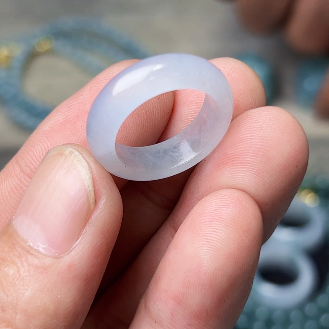 定制翡翠未镶嵌圈口15号