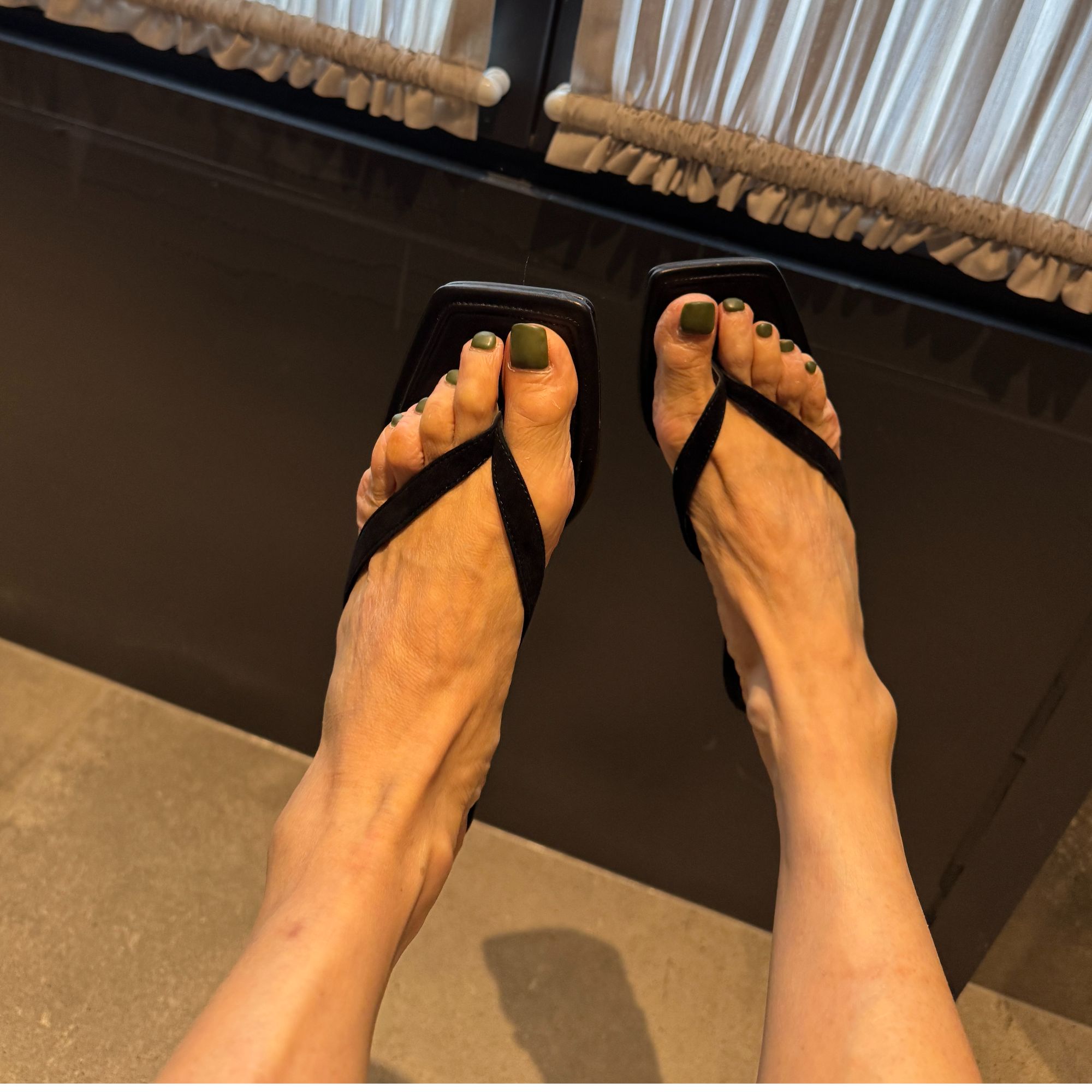 COCOLINDA | 羊京猫跟人字拖夹趾凉鞋X2845