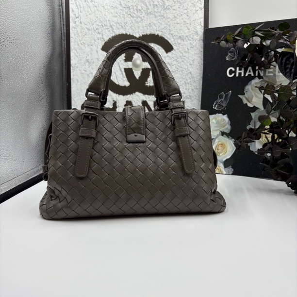 99新 BOTTEGA VENETA/葆蝶家 大象灰手提斜挎包