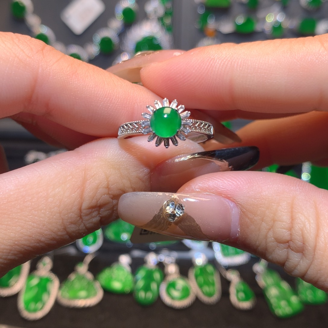 翡翠戒指银S925镶嵌蛋面