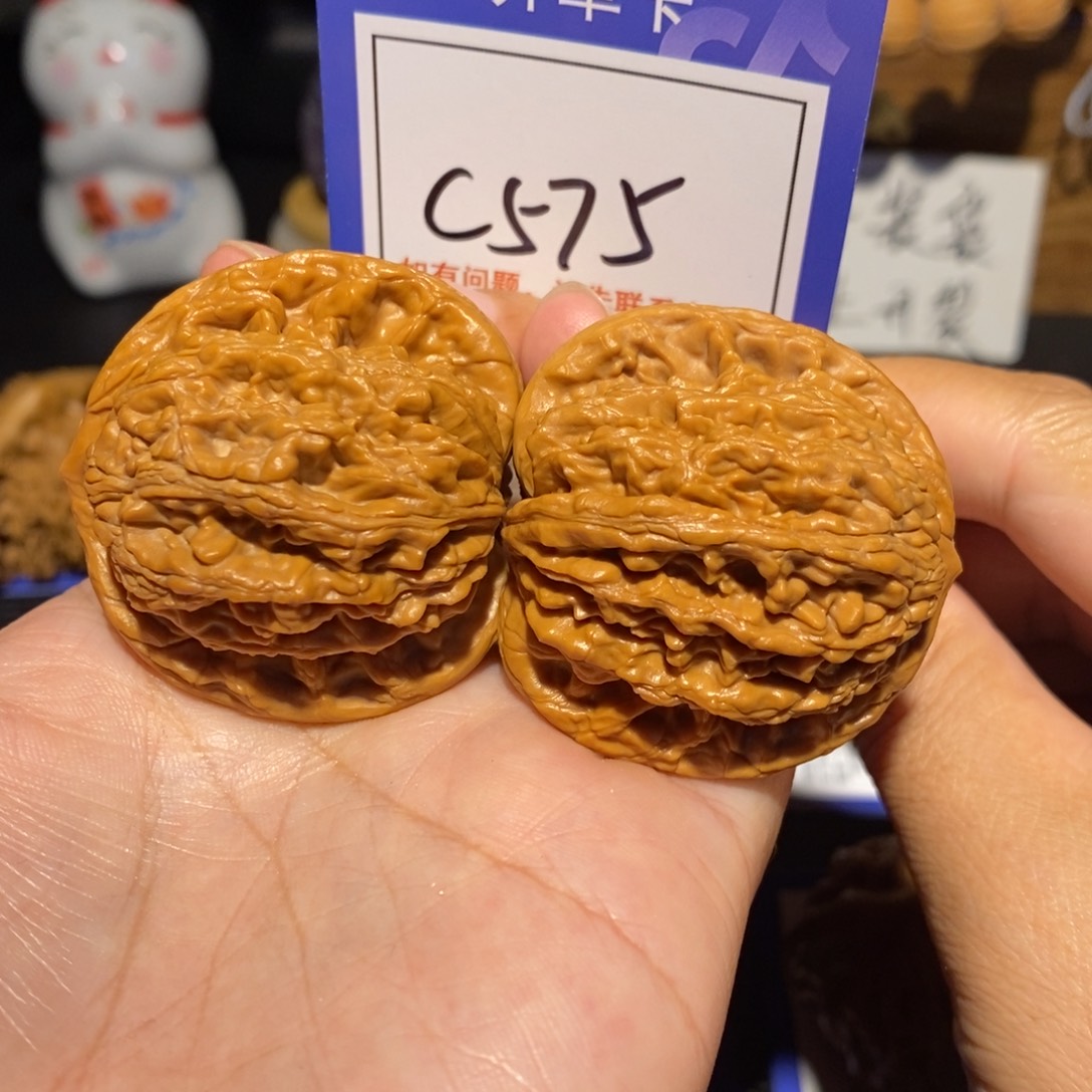 桃核把件43虎头c575