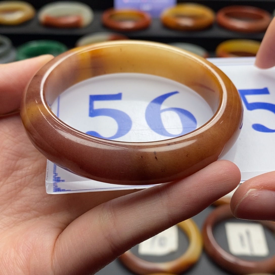 石英质玉（黄龙玉）手镯未镶嵌