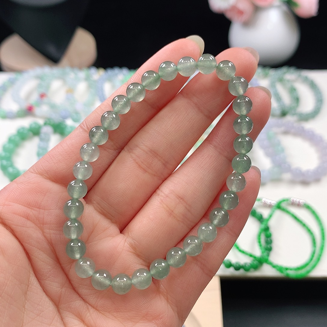 翡翠未镶嵌手链5.9mm