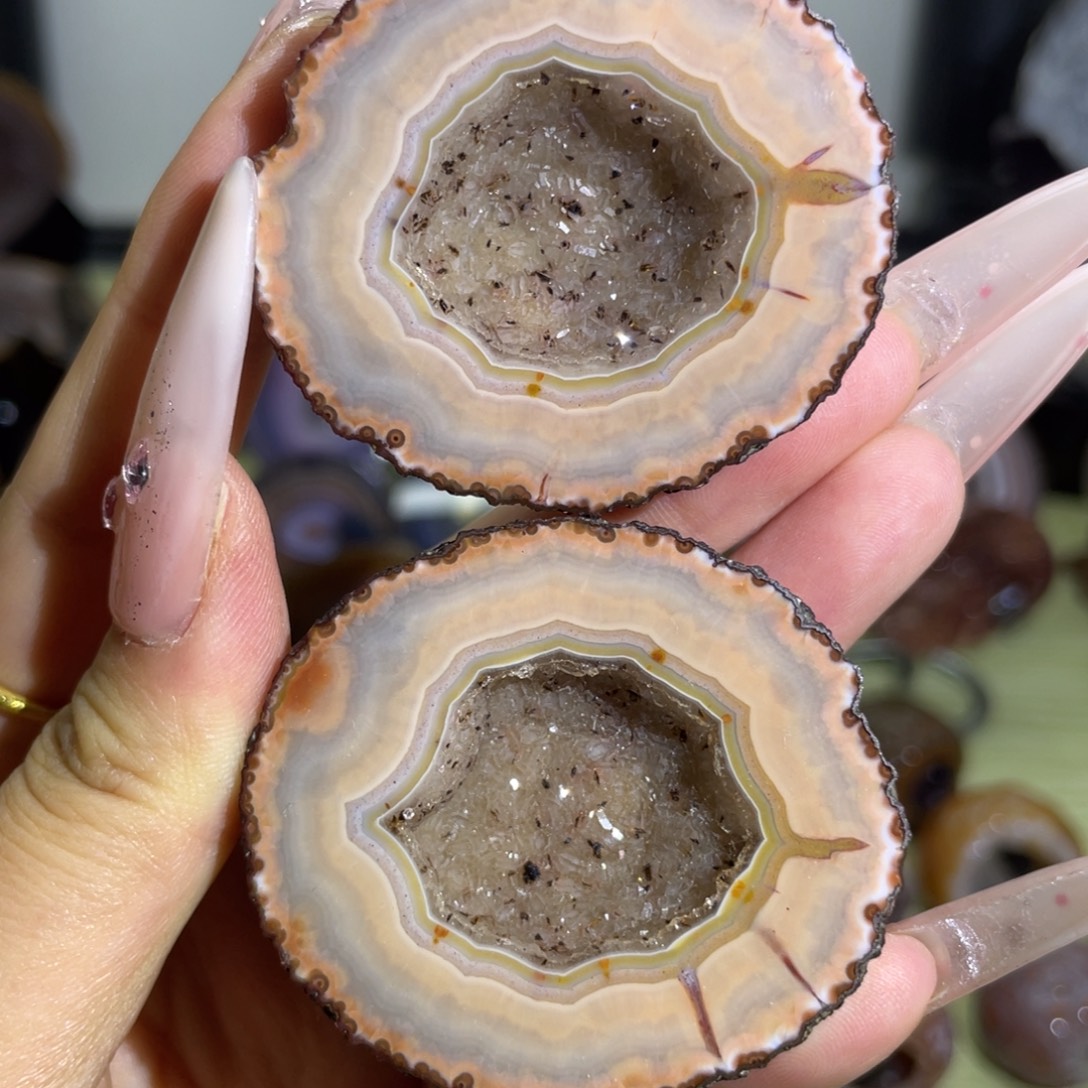 未镶嵌水晶大型摆件（非配饰）