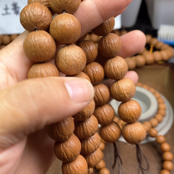 手串猴头核桃聚宝盆微瑕两条