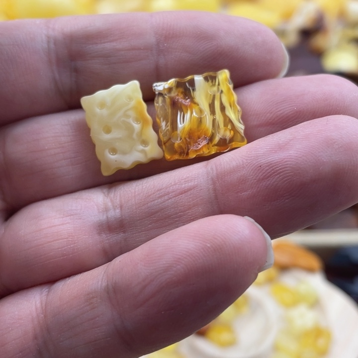 蜜蜡手串未镶嵌吊坠