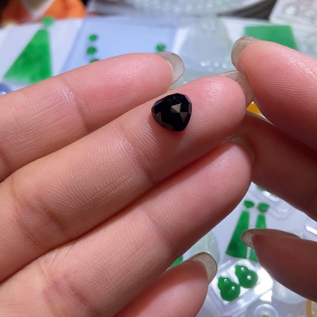 未镶嵌定制翡翠翡翠7.8/8/3.1