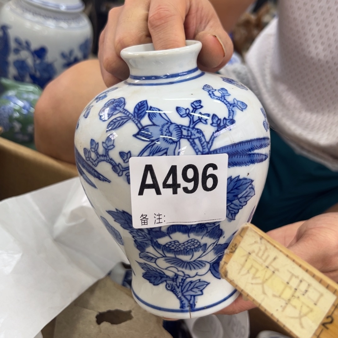微瑕青花瓷器值得厚爱