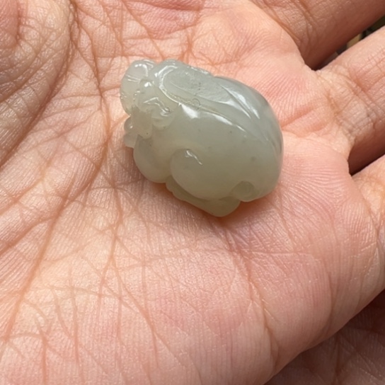 和田玉颈饰未镶嵌貔貅