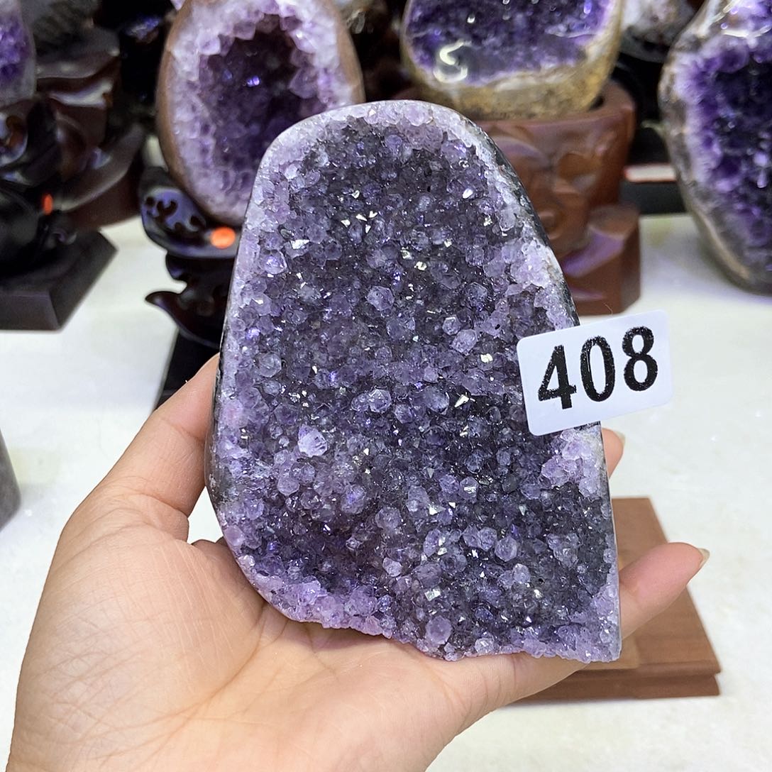 未镶嵌水晶大型摆件（非配饰）