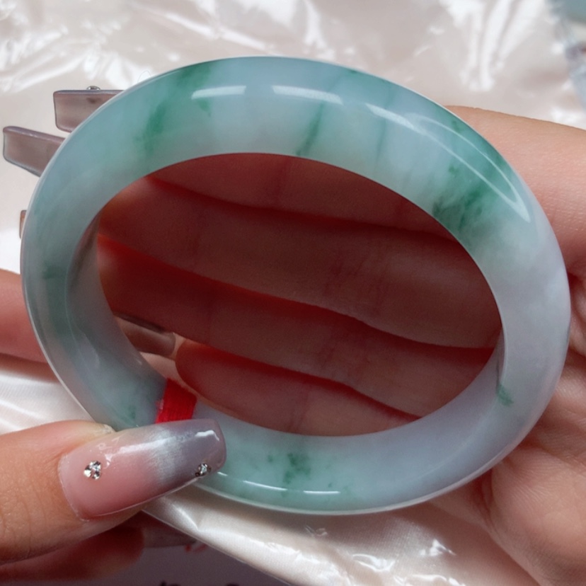 【闪购商品】翡翠手镯未镶嵌57圈