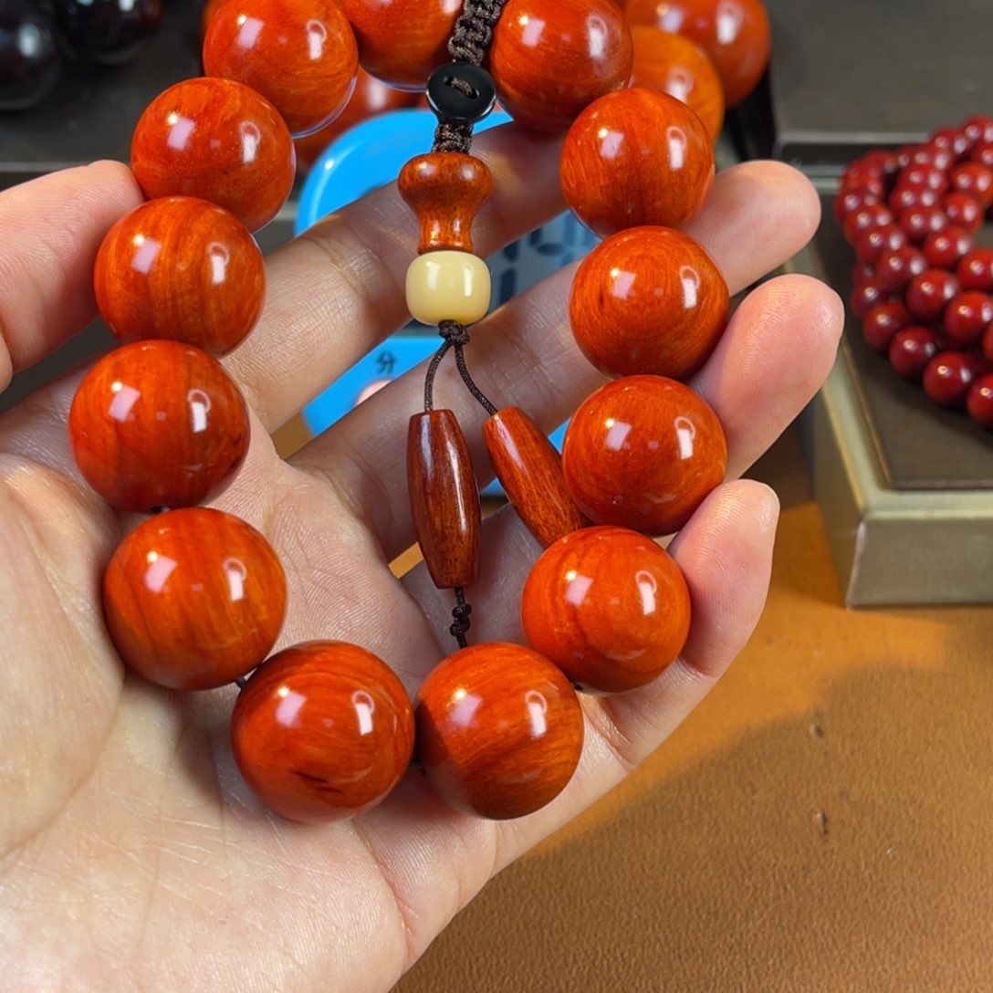 檀香紫檀（小叶紫檀）谢*