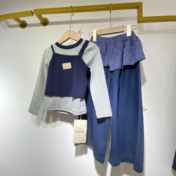 春秋女纯色秋季波点休闲风套装女童撞色童装上衣休闲