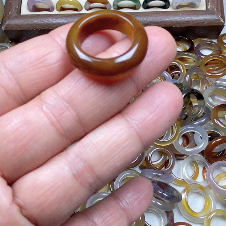 未镶嵌戒指玛瑙/玉髓S****叁不退不换