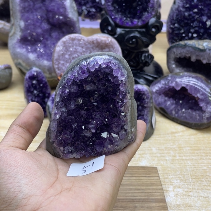 未镶嵌大型摆件（非配饰）紫晶