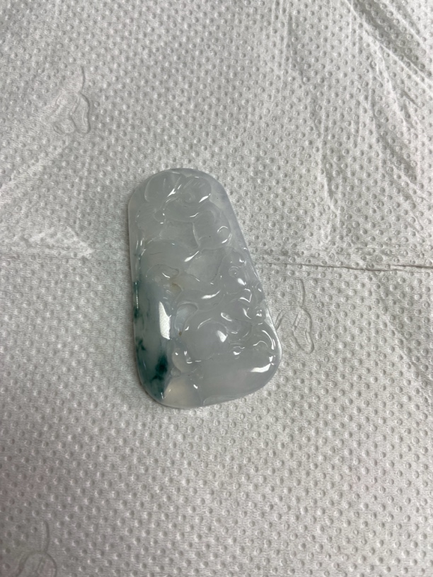玉如军意翡翠珠宝