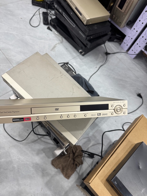 Xf393碟机，运费自理，不支持无理由退货