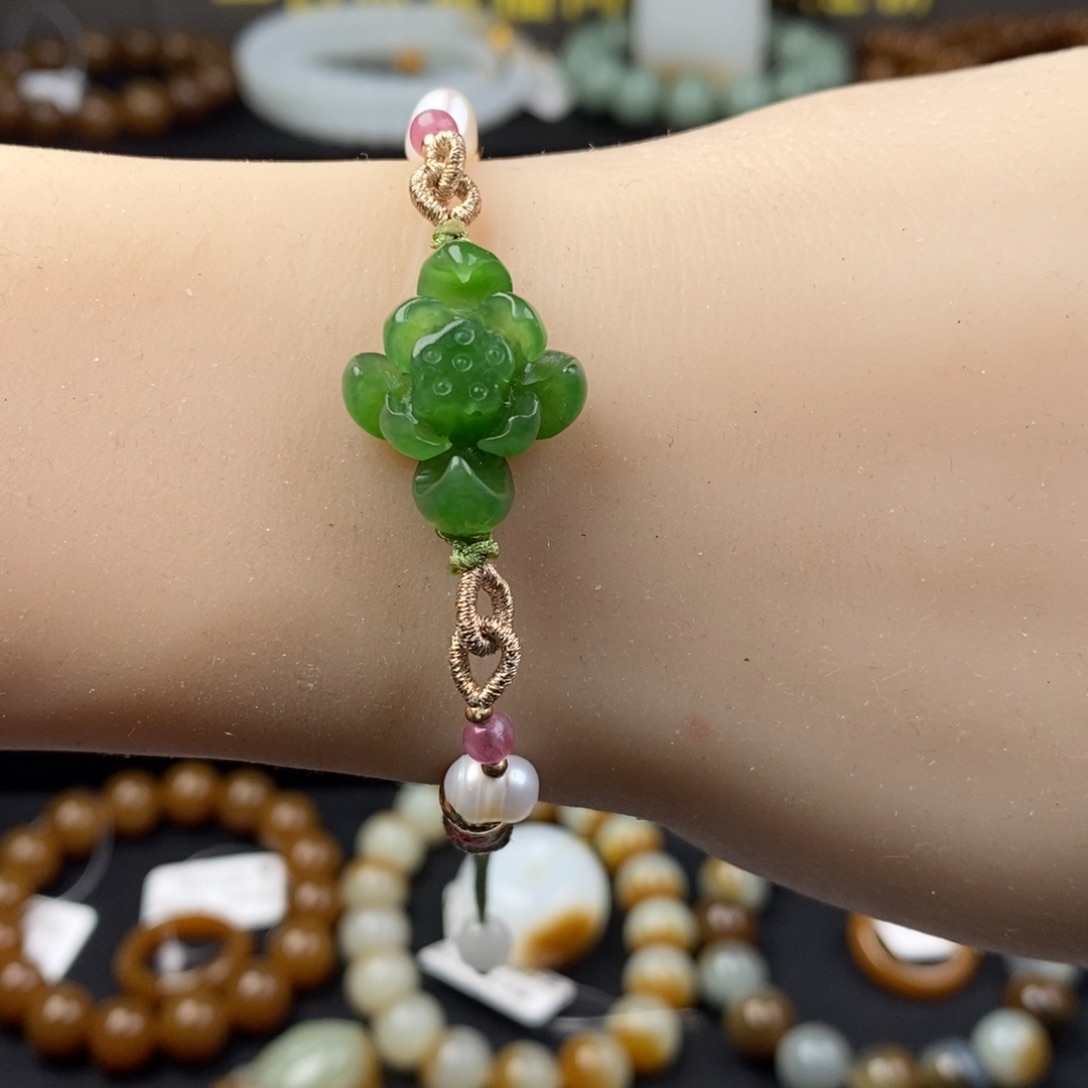 和田玉手牌未镶嵌