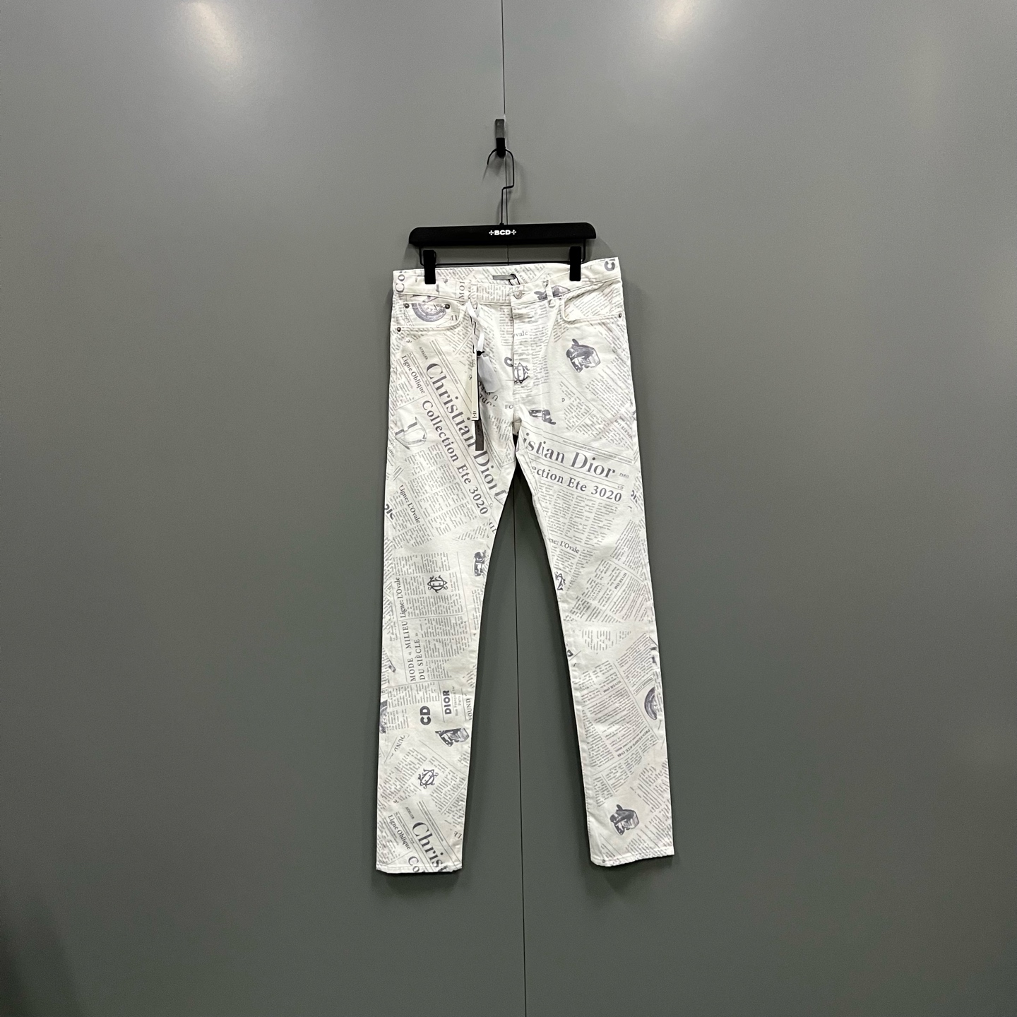 未使用 DIOR/迪奥 （ll）报纸牛仔长裤 29 015664