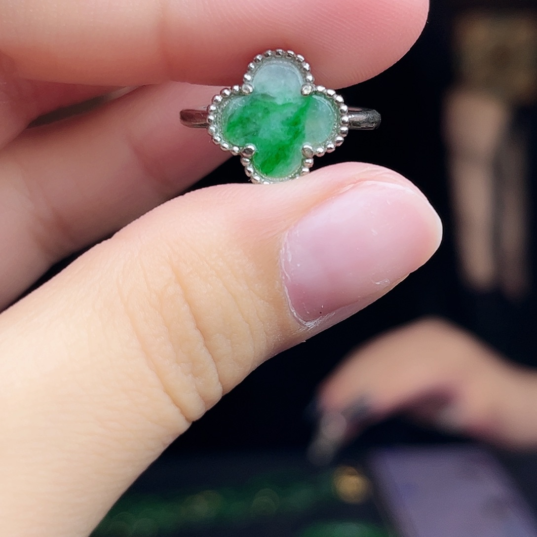 颈饰银S925镶嵌翡翠多样性