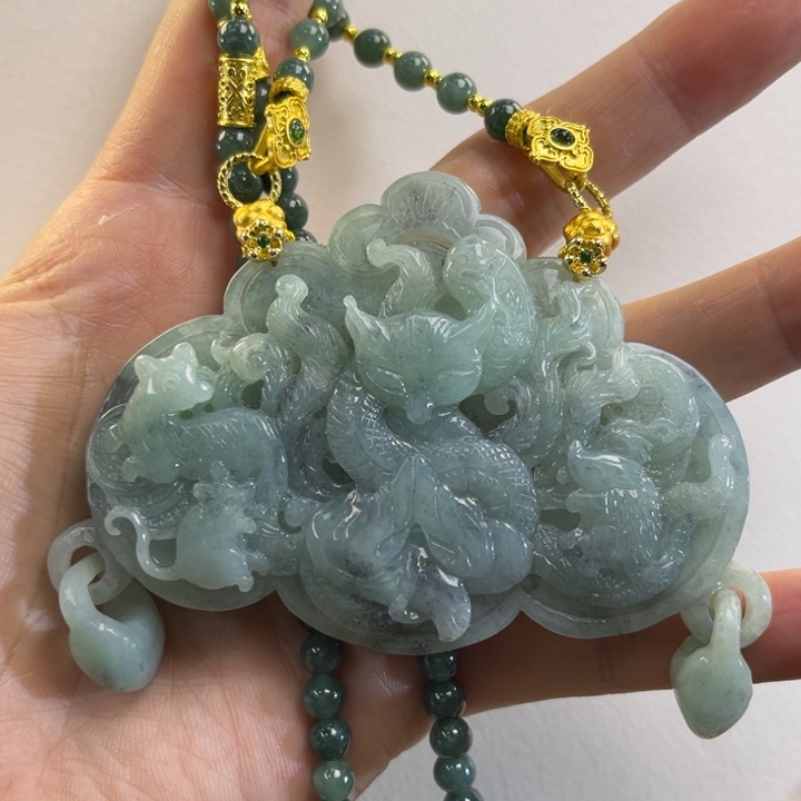 翡翠吊坠(赠链)未镶嵌代编织