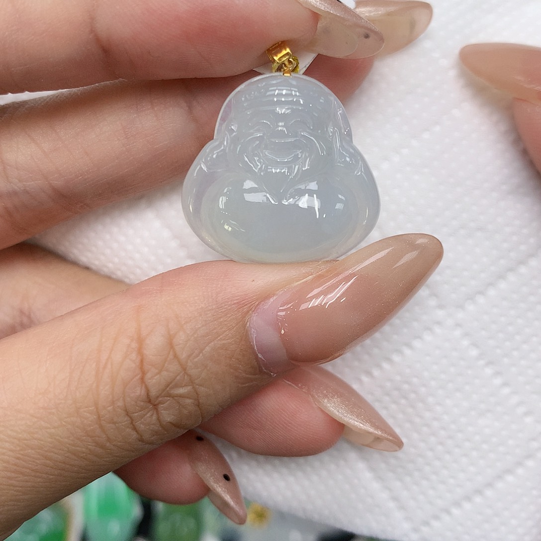 颈饰18K金镶嵌翡翠