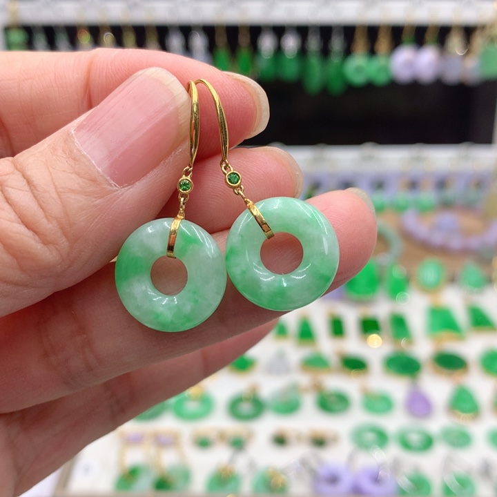 翡翠18K金镶嵌耳饰