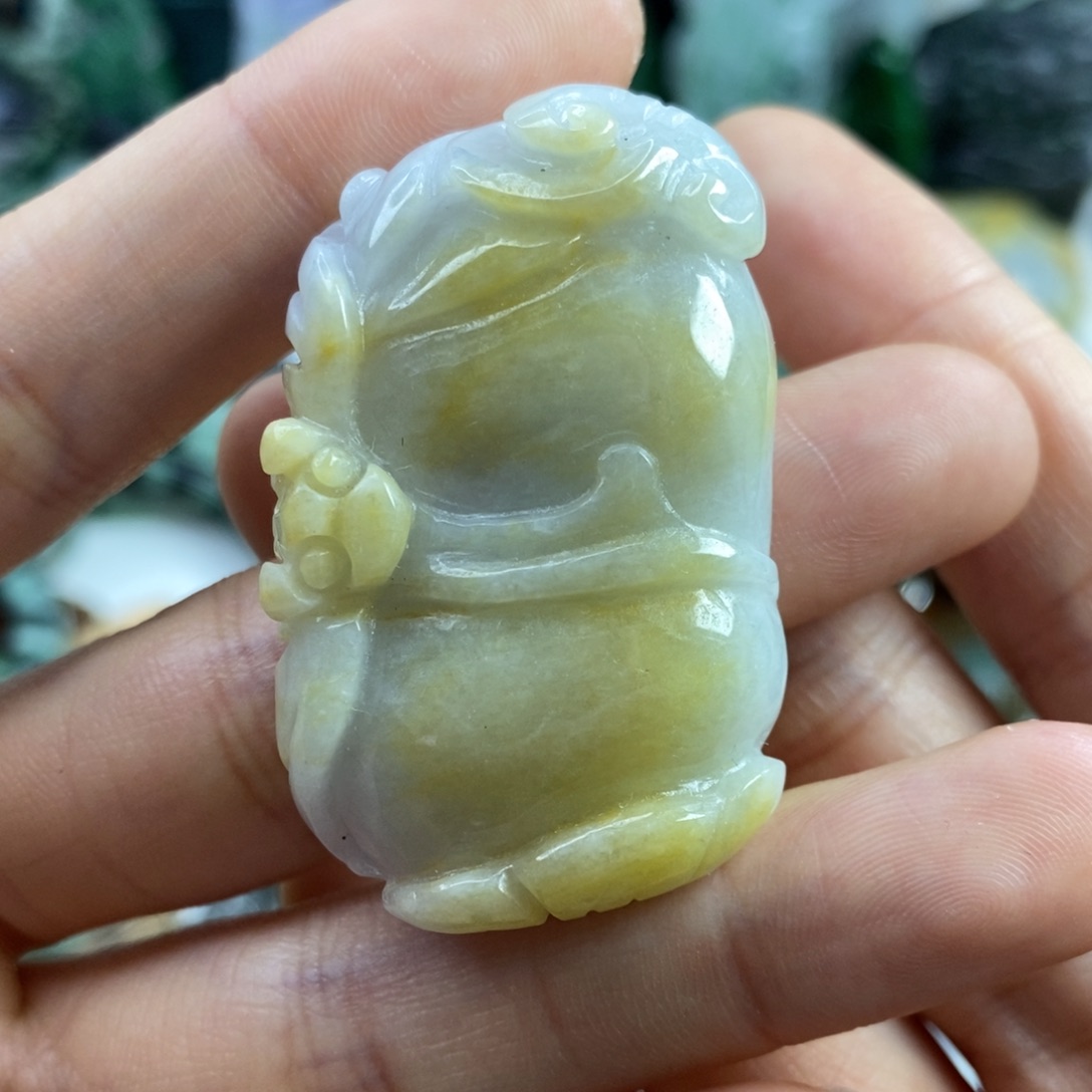 翡翠颈饰未镶嵌吊坠