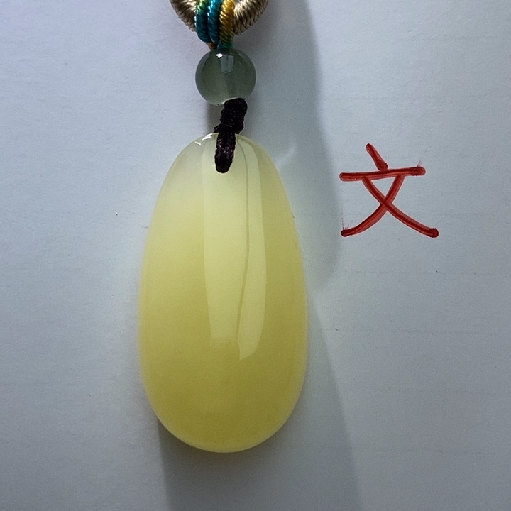 琥珀未镶嵌珠宝奇石12