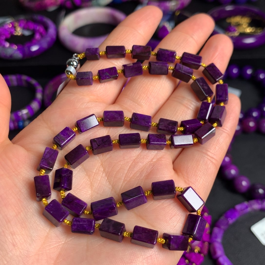 苏纪石（舒俱来）老油紫方糖项链未镶嵌