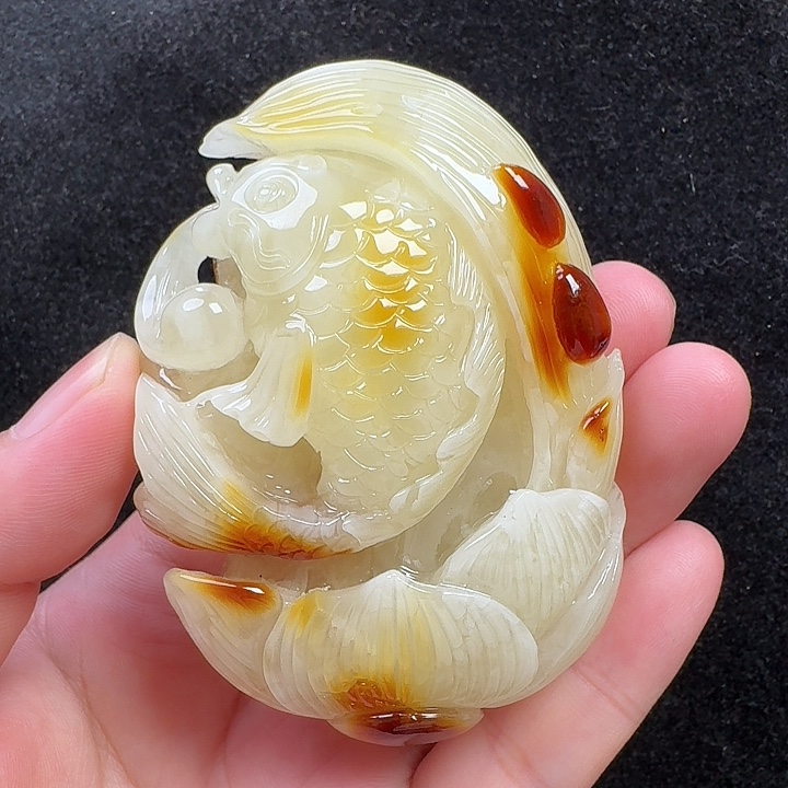 蜜蜡未镶嵌珠宝奇石