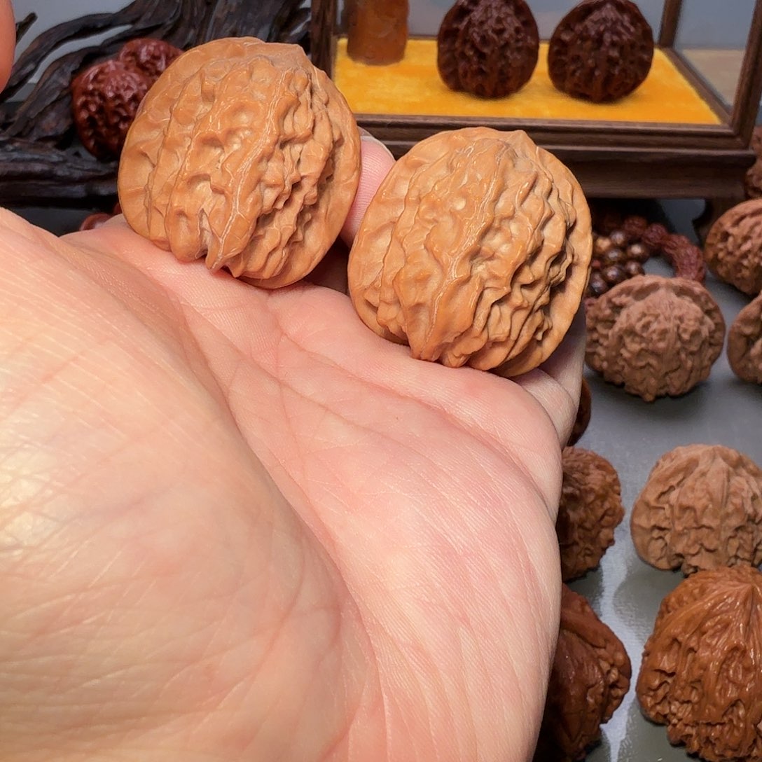 文玩核桃把件36尺寸蓟县原树清水石