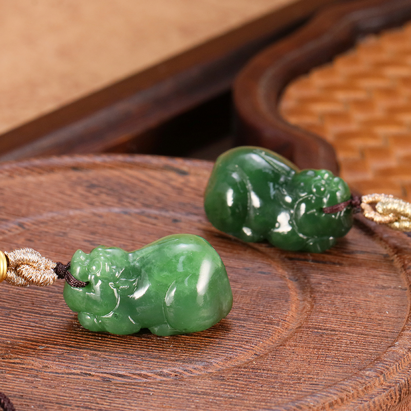【魏来】和田玉貔貅吊坠（24×15×12mm）【多样性发一】