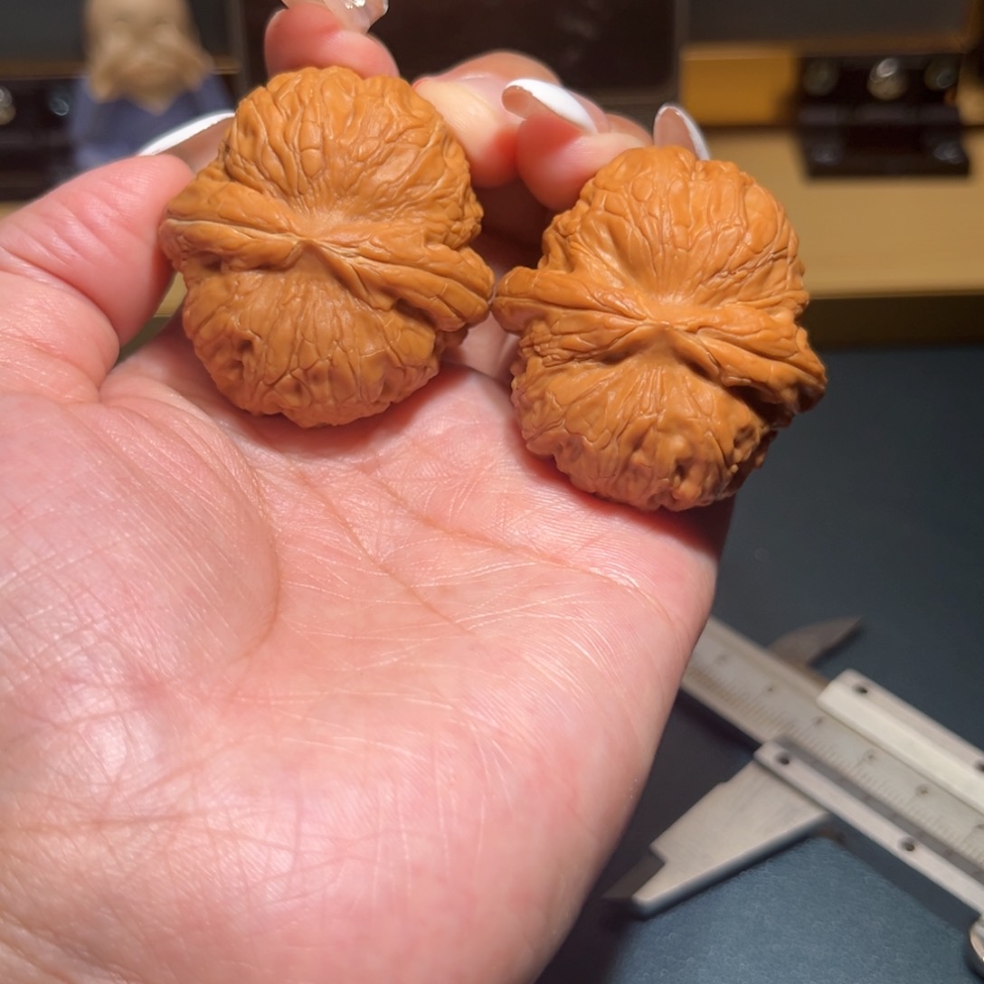 文玩核桃把件元宝40