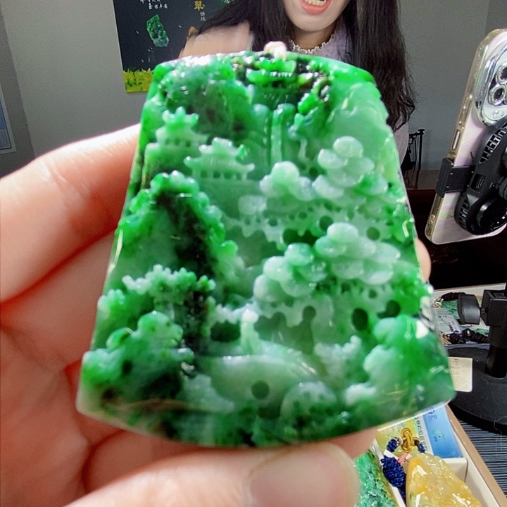 颈饰未镶嵌翡翠翡翠