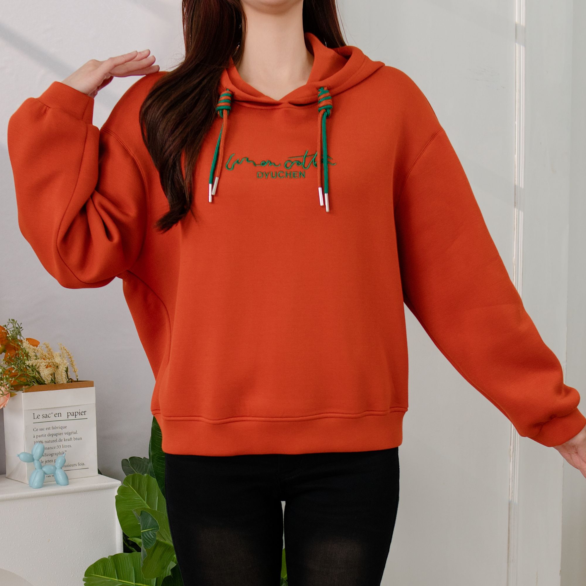 刺绣空气层连帽卫衣女秋冬季2024新美式款潮牌设短款宽松帽衫