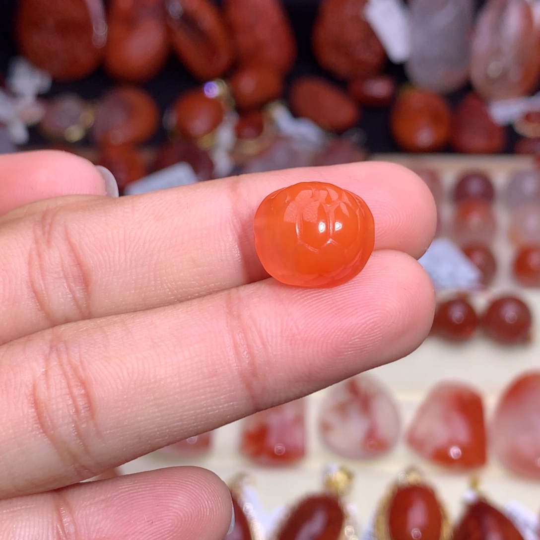 小****南红玛瑙未镶嵌珠宝半成品富甲2