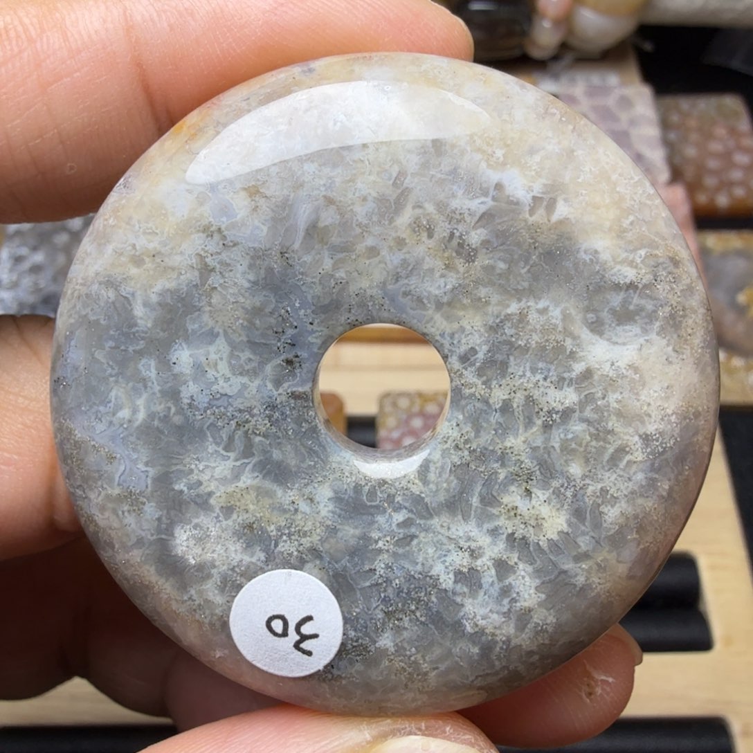 硅化玉未镶嵌纯天然色有机玉石保真色