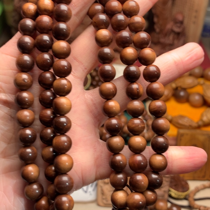 無***@檀香木手串/手链老山檀0.8横纹奶香沉水瑕疵