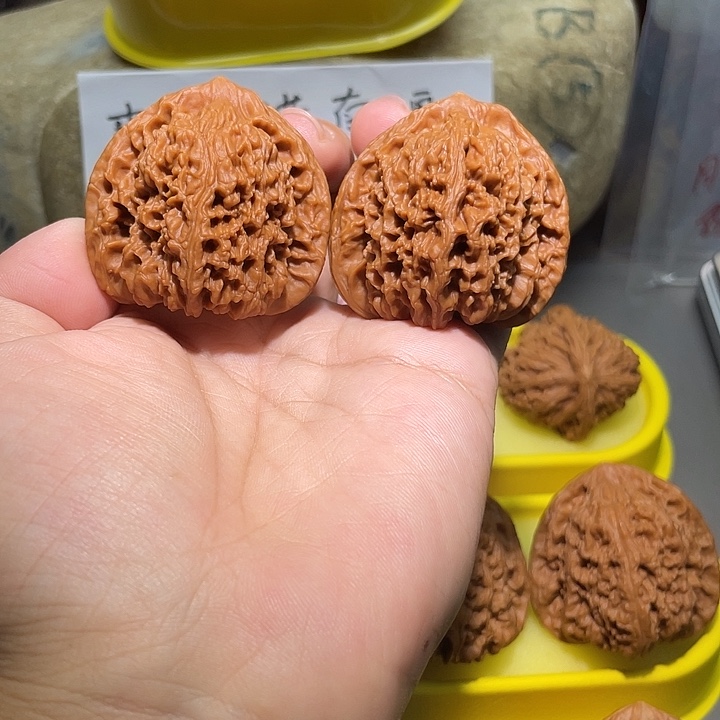 文玩核桃把件25号44尺全品三角球