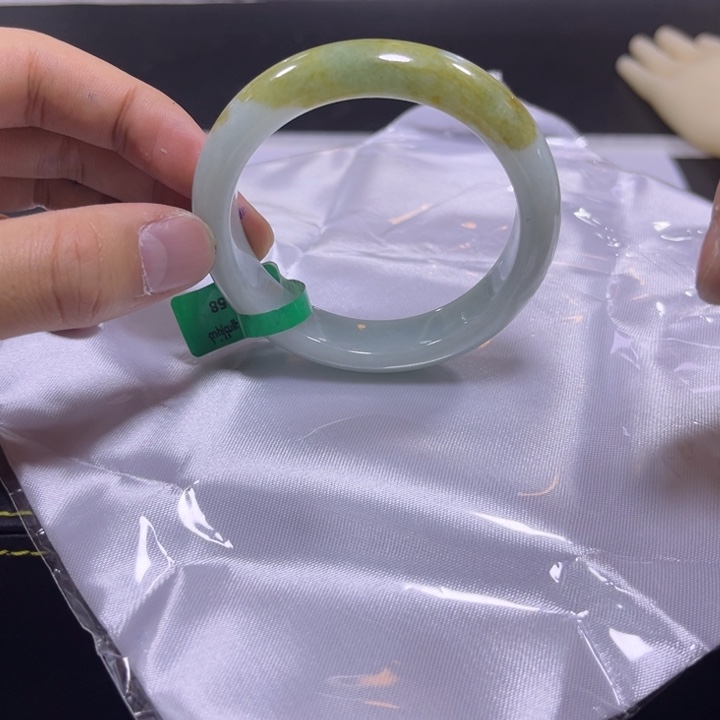 翡翠手镯未镶嵌天然a货翡翠多样性发货