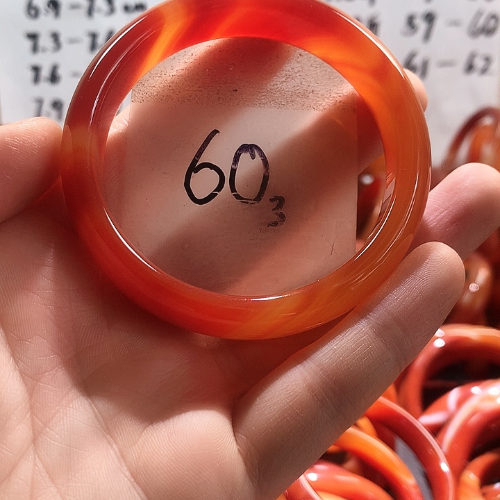 玛瑙/玉髓手镯未镶嵌